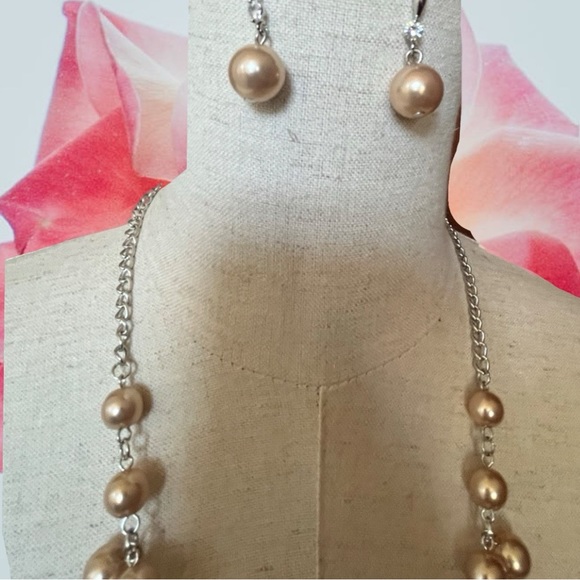 Chandelier Champagne Pearl Crystal Renaissance Cross Necklace & Earrings Set - Picture 6 of 8